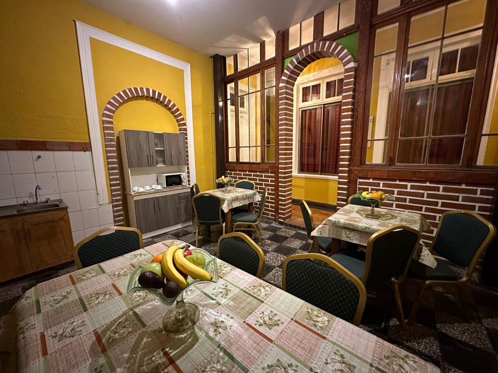 Das Gelbe Haus Hotell Valparaíso Exteriör bild