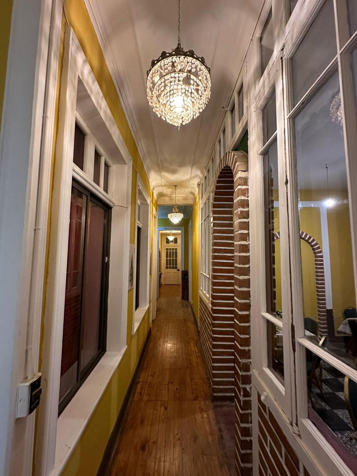 Das Gelbe Haus Hotell Valparaíso Exteriör bild