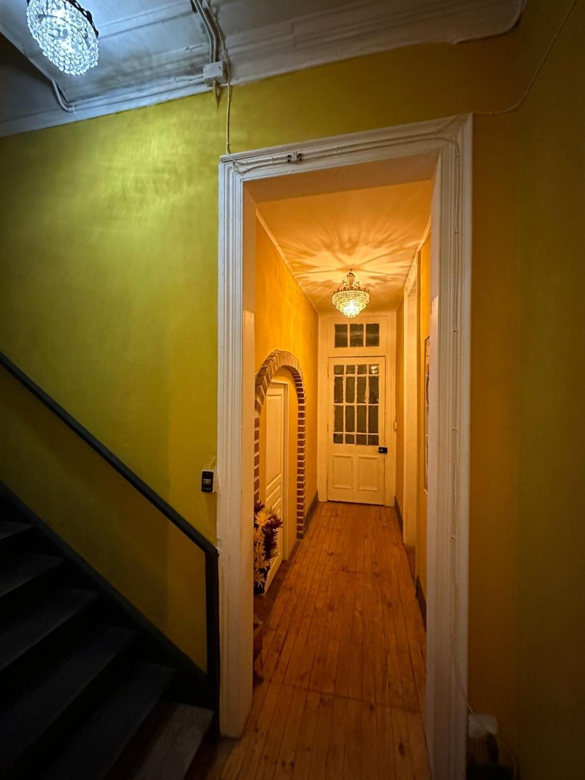 Das Gelbe Haus Hotell Valparaíso Exteriör bild