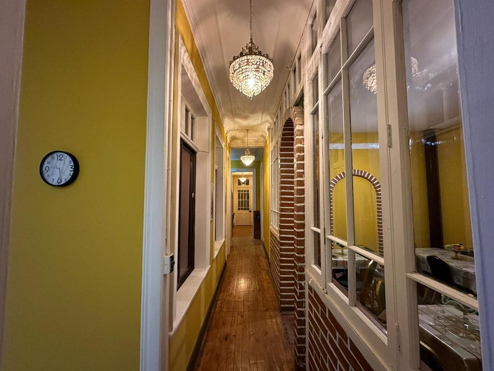 Das Gelbe Haus Hotell Valparaíso Exteriör bild